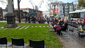 Crowd gathered at the WW1 memorial for the wreath laying